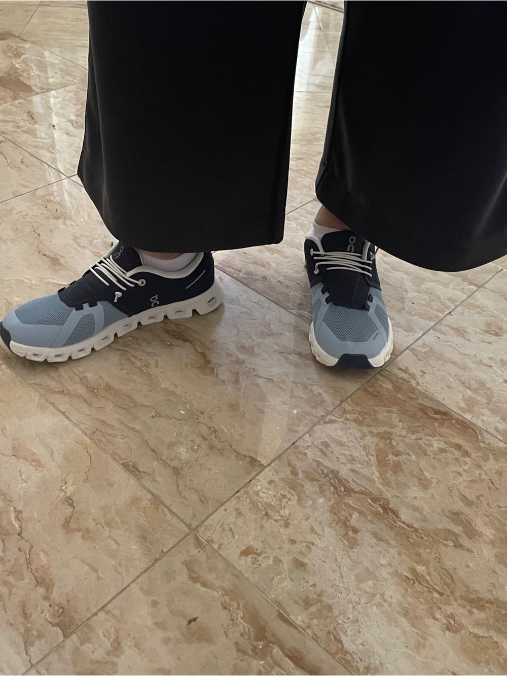 Oncloud Running women’s Athletic Shoes - Light Blue and Navy